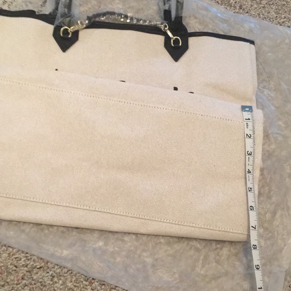 Brand new still in package Victoria Secret tote - Picture 5 of 6